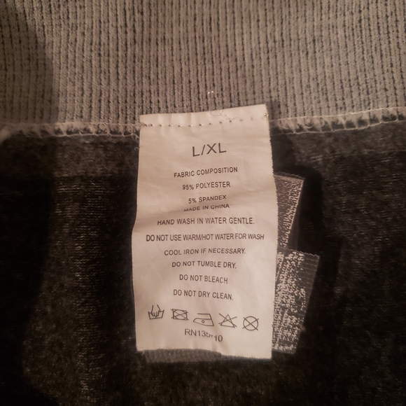 3/$10 Girls blue denim print jeggings - Picture 5 of 5